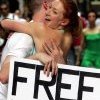  Free hugs contre la discrimination