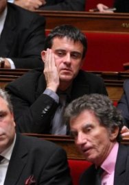 Manuel Valls dément vouloir entrer au gouvernement