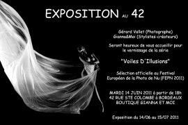 Gérard Vallet lève les « Voiles D'Illusions » à nu chez « Gianna et moi » à Bordeaux