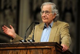 Noam Chomsky : « Le Droit International ne peut pas être imposé aux États puissants, sauf par leurs propres citoyens. »