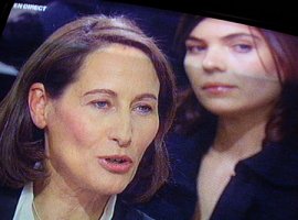 "A vous de Juger" sur France 2 : mais qui était la jolie brune derrière Ségolène ?