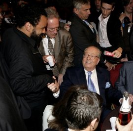 Dieudonné et Le Pen donnent une belle image de Fraternité