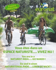Naturisme : Francine du collectif de réflexion sur la nudité à Euronat !