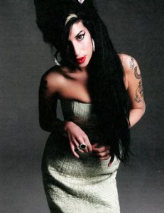 Amy Winehouse, la junkie de la soul londonienne vers un rehab enfin ?