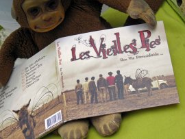 « Les Vieilles Pies » chantent « Une Vie Formidable… »