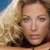Loana, ces “amis proches” qui parlent d'elle aujourd'hui… mais où étaient-ils quand elle mourait seule ?