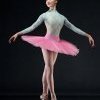 Pourquoi les danseuses dansent en tutu ? Petite histoire d'un vêtement qui n'a jamais été innocent