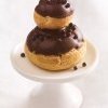 La religieuse au chocolat genèse histoire et symbolique d'un dessert, forcement, coupable