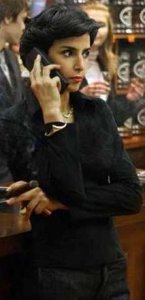 RACHIDA, Y EN A VRAIMENT MARRE DE CETTE NANA-LA