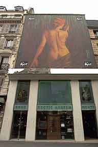 Au musée de l'Erotisme