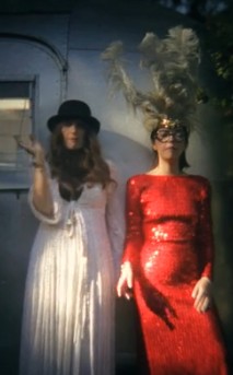 Les Brigitte Sisters Superstar