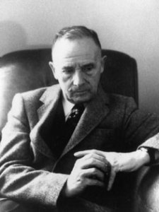 Julien gracq, un homme de rythme et de sonorité