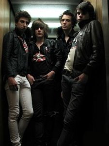 LES PROSTITUTES : CRACHATS ET COMMUNION