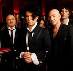 INDOCHINE : UN GROUPE HORS DU TEMPS