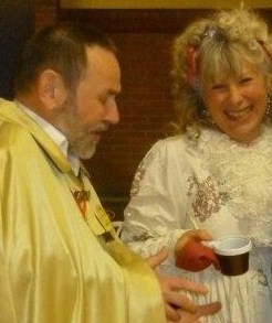 L'écrivaine Annette Canard intronisée « Sabotière d'Honneur »