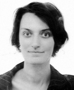 QUI ES-TU SANDRINE ?