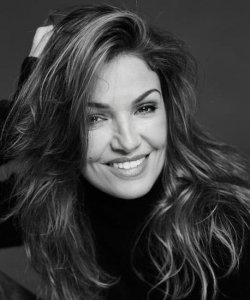 Nadia Farès victime d'une noyade : ce que l'on sait de son grave accident à Paris