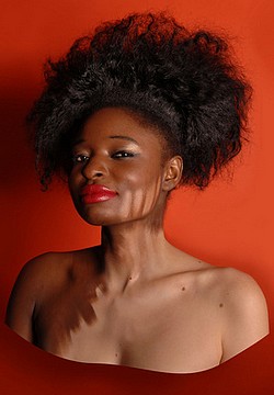 "BAMBI, ELLE EST NOIRE, MAIS ELLE EST BELLE"