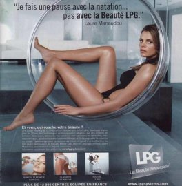 Laure Manaudou (presque) nue à la télé