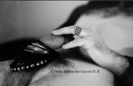 MANON DES GRYEUX expose ses "Bijoux de Famille"