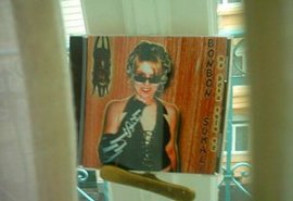 Bonbon Sulaki : de la bonne musique Black and Blonde