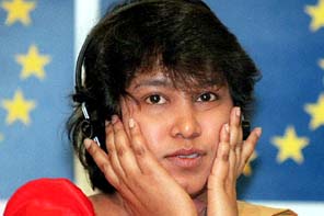 Ne touchez pas à NASREEN 