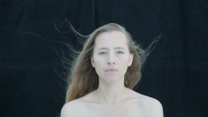 Isild Le Besco, sortie de son nouvel album "chorale", Les Mots