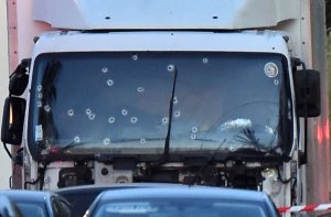 L'Etat Islamique cautionne les crimes terroristes de petites frappes