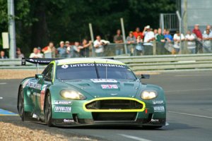 Trois Lions dans une Auto