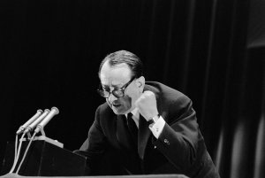 André Malraux, 50 ans après, la voix qui a donné une âme à la culture française