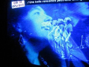 « Ca se discute » sur France 2 : Portrait de Carole, fan du groupe AHA 