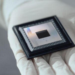 Ordinateur quantique, définition simple, applications concrètes et impact futur sur nos vies