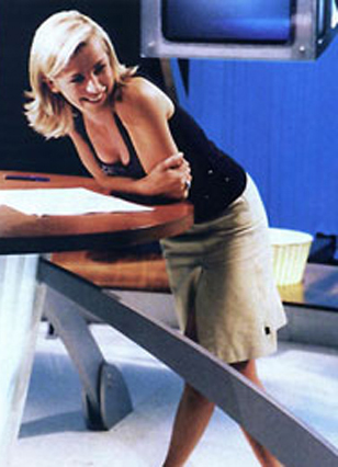 Laurence Ferrari n'a pas le Temps de s'éclaircir les Racines