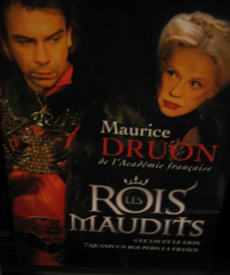 Les Rois Maudits : le "dramatique" téléfilm qui appauvrit le service public