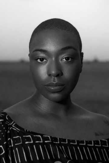 Camille Aumont Carnel : parcours, combats, livres et influence de la voix féministe qui libère la parole en France