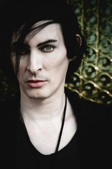 Rencontre avec le chanteur et musicien Dorian Gray