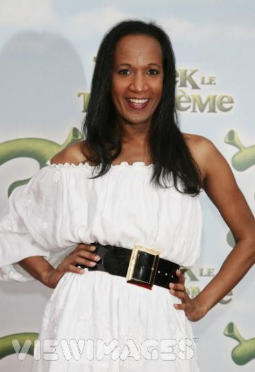 Vincent Macdoom attaque Latifa Bennari (Ange Bleu) en Diffamation