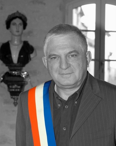 Moi, je vote Gérard Schivardi qui va reconstruire la France à la truelle