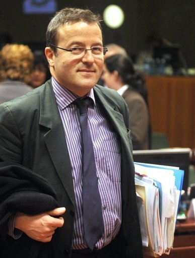 Martin Hirsch demande aux entreprises d'adopter un jeune