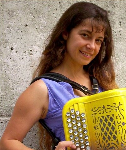 SEVERINE LAVAUX FAIT BATTRE LE CŒUR DE MONTMARTRE