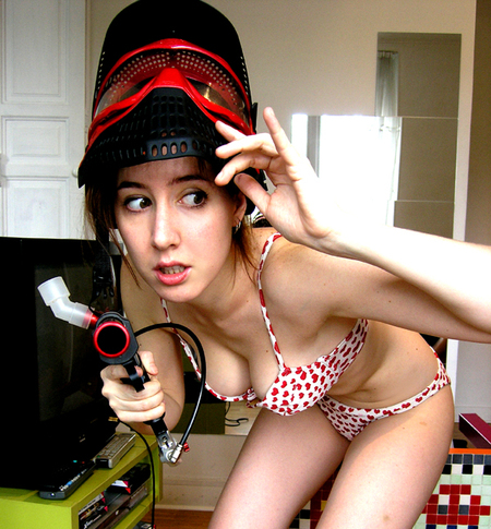 Maïa Mazaurette est romantique en levrette