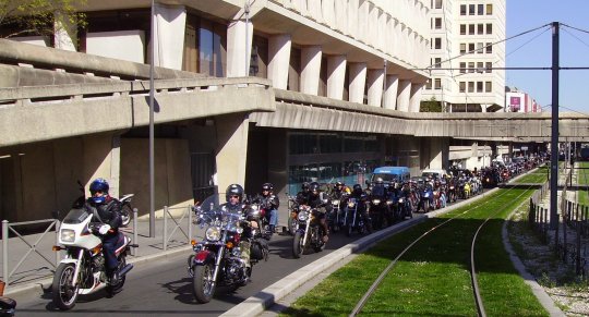Retour de la manif des motard(e)s à Bordeaux