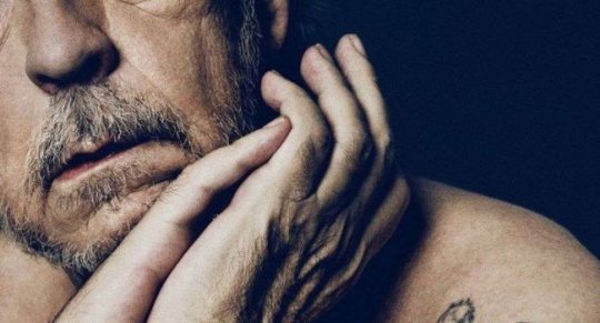 Un fan génial répond en chanson à Renaud suite à "toujours debout"