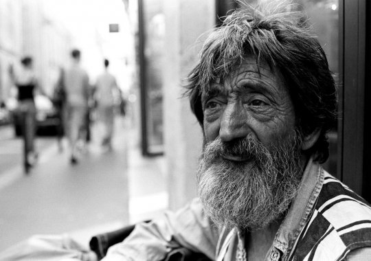 Algérie : A la rencontre des SDF, ces marginaux qui souffrent en silence