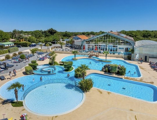 Camping les grosses pierres cadre idyllique sur l'île d'oleron 
