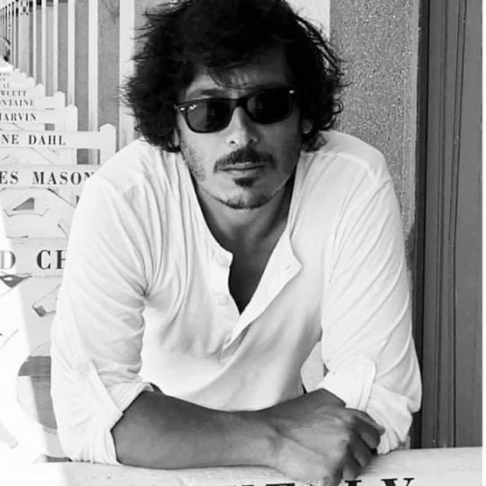 Académie Française : Frédéric Vignale candidat heureux après la voix "historique" en sa faveur face à Mario Vargas Llosa (interview)