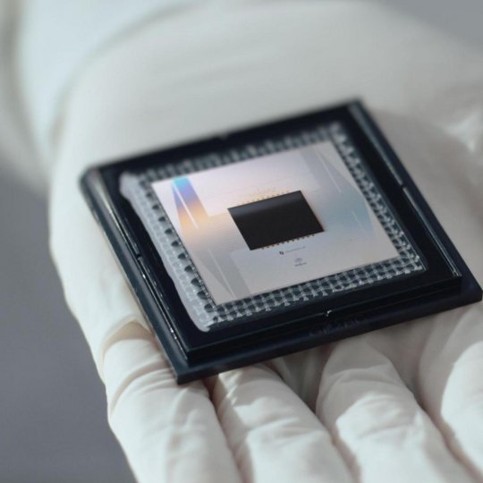 Ordinateur quantique, définition simple, applications concrètes et impact futur sur nos vies